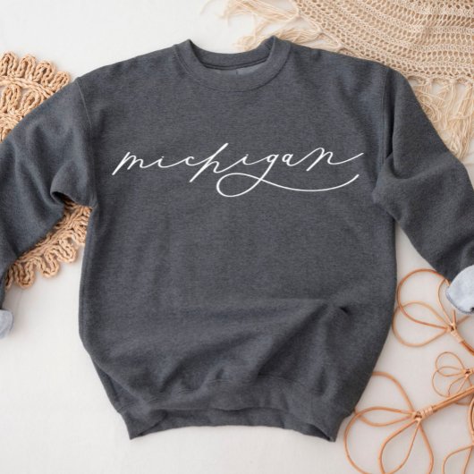 Michigan Script Staat Women's Sweatshirt