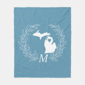 Michigan Staat-Kartenkranz-Blätter-Monogramm Fleecedecke (Vorderseite)