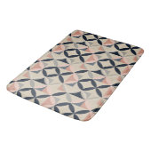 Mid Century Modern Geometric Abstract Pattern Badematte (Schrägansicht)