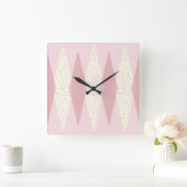 Mid Century Modern Pink Argyle Square Wall Clock Quadratische Wanduhr (Zuhause)