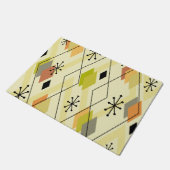 Mid Century Modern Scattered Diamonds Chartreuse Fußmatte (Schrägansicht)
