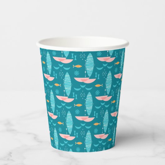 Mid Century Pink Catamaran - Blue Background Pappbecher (Rückseite)