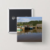 Mid tide in the Bay of Fundy at St Martins, New Button (Vorne & Hinten)