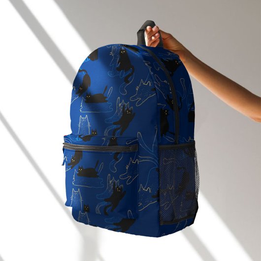 Midnight Black Cats– modern minimal Pattern Bedruckter Rucksack
