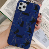 Midnight Black Cats– modern minimal Pattern iPhone 15 Hülle