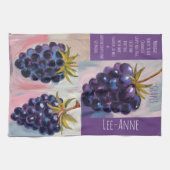 Midnight Black grapes on textured background Geschirrtuch (Horizontal)