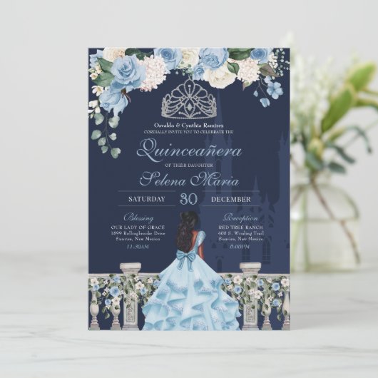 Midnight Blue Ainderella Princess Quinceañera Einladung (Stehend Vorderseite)