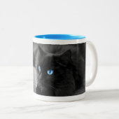 Midnight Blue Eyes — Schwarze Katze Kaffeetasse (VorderseiteRechts)