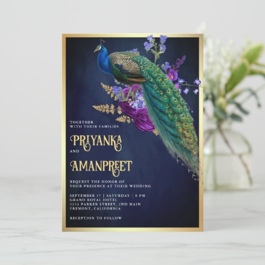 Midnight Blue Lila Floral Indian Peacock Wedding Einladung (Stehend Vorderseite)