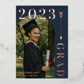 Midnight Blue Rose Gold Arch & Arrow Abschluss Folieneinladung (Vorderseite)