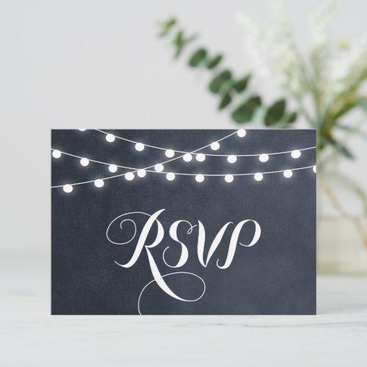 Midnight Blue String Lights Wedding RSVP Card Karte (Stehend Vorderseite)