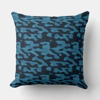 Midnight, light blue, muted blue, dark blue camo kissen