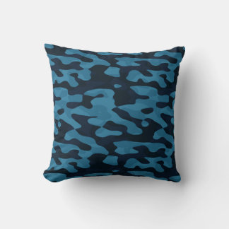 Midnight, light blue, muted blue, dark blue camo kissen