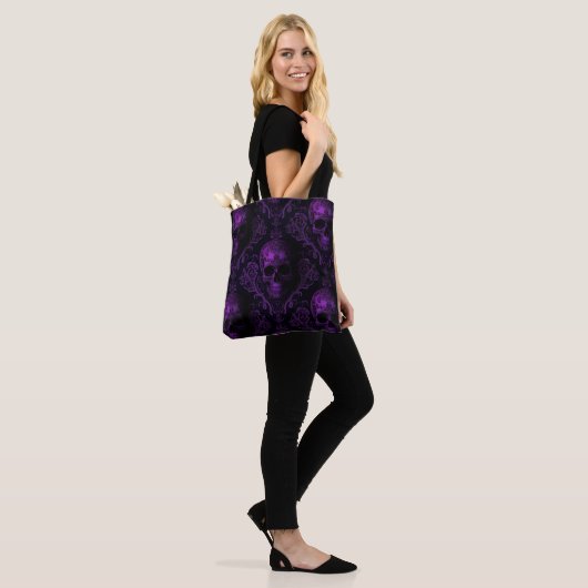Midnight Majesty Gothic Skull Tote – Purple Baroqu Tasche (Am Model)