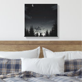Midnight Whispers: Cat Under the Stars Leinwanddruck (Insitu (Schlafzimmer))