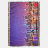 Midtown Manhattan nachts mit Reich Stae Decke (Vorderseite Vertikal)