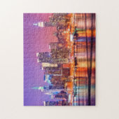 Midtown Manhattan nachts mit Reich Stae Puzzle (Vertikal)