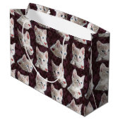 Miezekatze-Katze stellt Muster mit Herz-Bild Große Geschenktüte (Rückseite Schrägansicht)