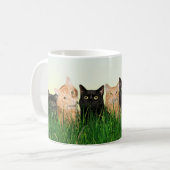 Miezekatzekatzen im Gras Kaffeetasse (Vorderseite Links)