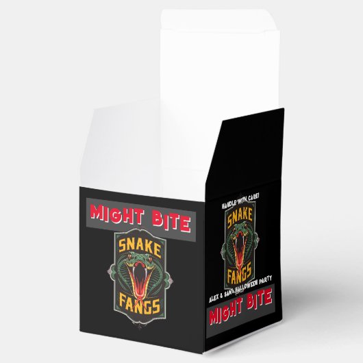 MIGHT BITE Snake Fang Halloween-Party Spooky Candy Geschenkschachtel (Geöffnet)