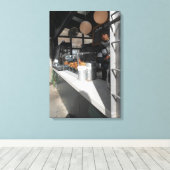 Might Pie Leinwanddruck (Insitu (Holzboden))