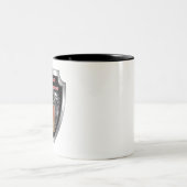 Mighty 18. Field Artillery Brigade Im Flugzeug Zweifarbige Tasse (Mittel)