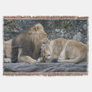 Mighty Lion Liebe Decke