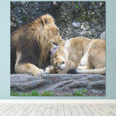 Mighty Lion Liebe Leinwanddruck (Insitu (Holzboden))