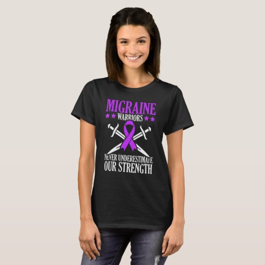 Migrane Warriors Never Underestimate Our Strength T-Shirt (Vorne ganz)