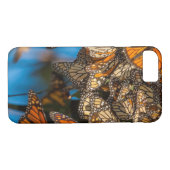 Migrating monarch butterflies cling to leaves Case-Mate iPhone hülle (Rückseite (Horizontal))