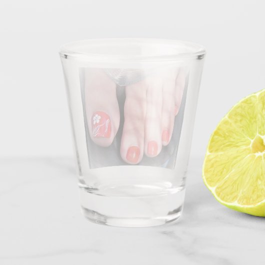 MIKAYLA-TOS SCHNAPSGLAS (Rückseite)