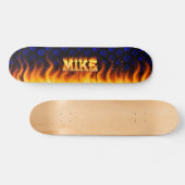 Mike Skateboard Feuer und Flammen Design. (Horizontal)