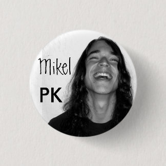 Mikel auf einem Knopf Button