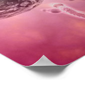 Mikroskopischer Blick von Spermien, die gegen Ei s Poster (Ecke)