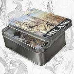 Milano Italien Gotische Kathedrale Duomo Vintage Puzzle<br><div class="desc">Vintage Illustration der europäischen Reiseplakatkunst mit Blick auf Mailand,  Italien mit der gotischen Kathedrale "Duomo di Milano" an einem schönen sonnigen Tag. Klassische italienische religiöse Architektur.</div>