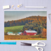 Milchbauernhof Vermont im Herbst Seidenpapier (Handwerk)