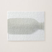 Milchflasche auf weißem Hintergrund Puzzle (Horizontal)