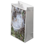 Milchkraut und Seide Kleine Geschenktüte (Rückseite Schrägansicht)