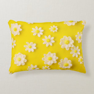 Milchprodukte mit gelbem Hintergrund Dekokissen