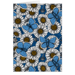 Milchprodukte, weiße Blume und blaue Schmetterling
