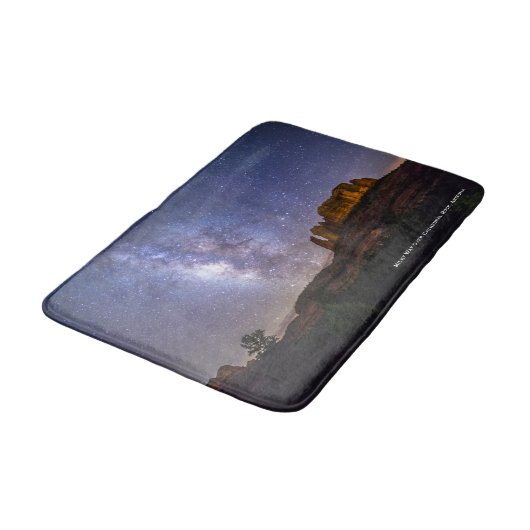 Milchstraße über Kathedrale Rock, Arizona Badematte (Schrägansicht)