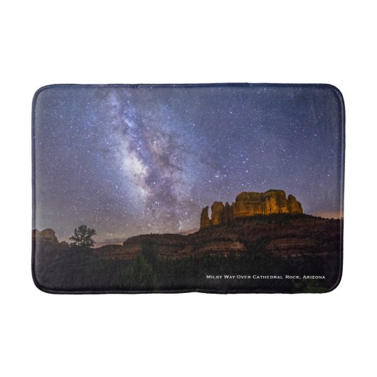 Milchstraße über Kathedrale Rock, Arizona Badematte (Vorderseite)