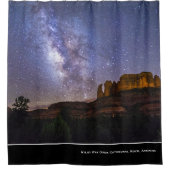 Milchstraße über Kathedrale Rock, Arizona Duschvorhang (Vorderseite)