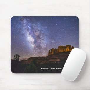 Milchstraße über Kathedrale Rock, Arizona Mousepad