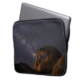 Milchstraße und Cyclops-Arch | Alabama Hills Laptopschutzhülle (Vorderseite Links)