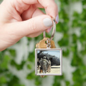 Militärische Arbeitshundler an Bord eines Hubschra Schlüsselanhänger (Hand)