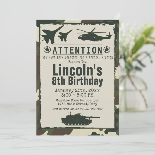 Militärische Camouflage Birthday Party Army Einlad Einladung (Stehend Vorderseite)