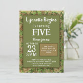 Militärische Familie Camouflage Glitzer Geburtstag Einladung (Stehend Vorderseite)