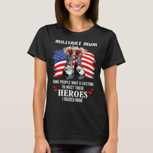 Militärische Mama I hob meine heroamerikanischen S T-Shirt
