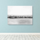 Militärische Männer mit 70 Lakota-Indianern Leinwanddruck (Insitu (Holzboden))